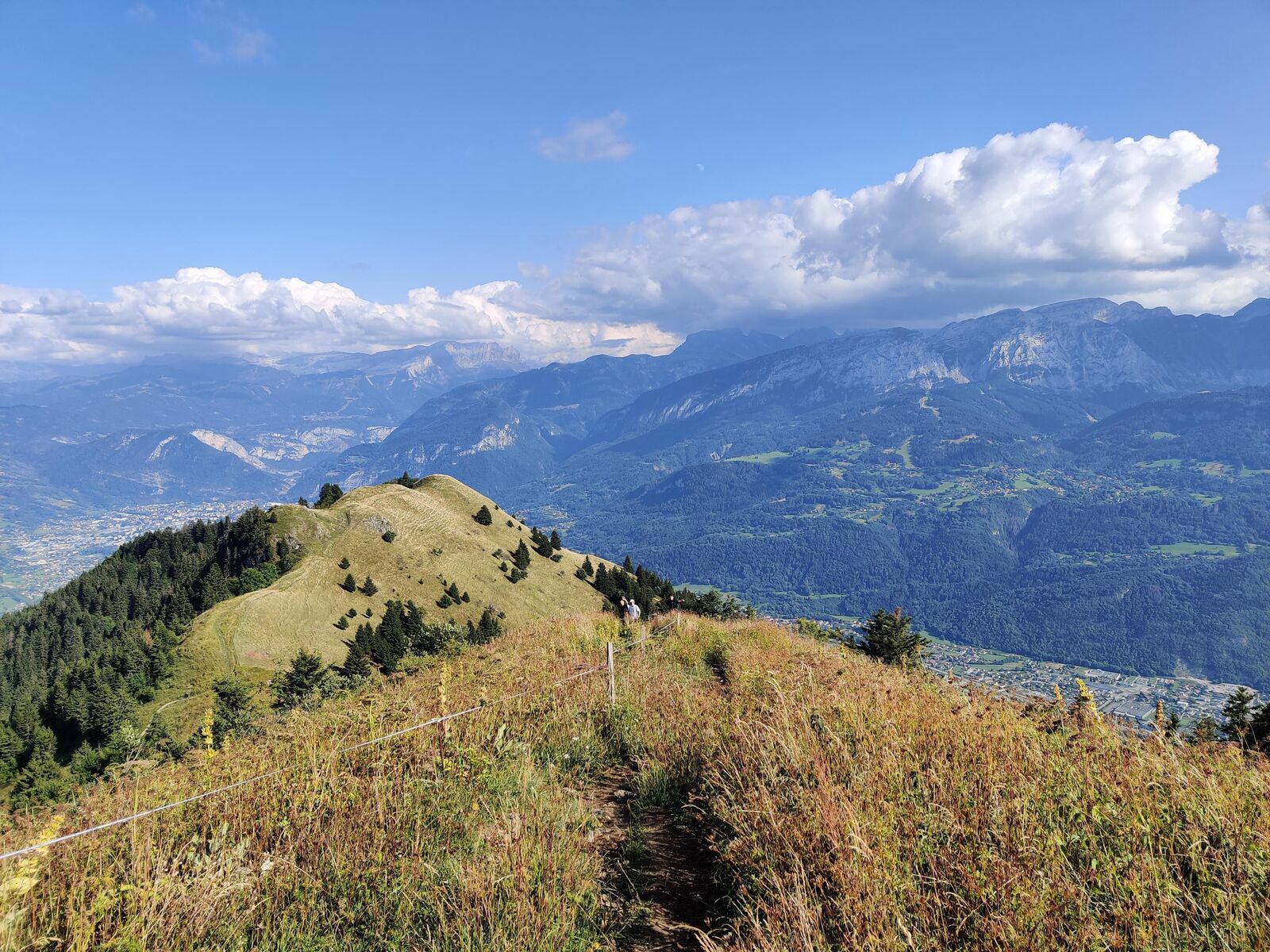 [Description de la photo 1]